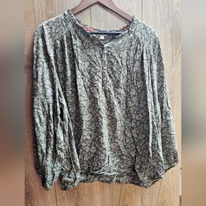 FRYE AND CO. Olive Green Floral Patterned Blouse PLUS